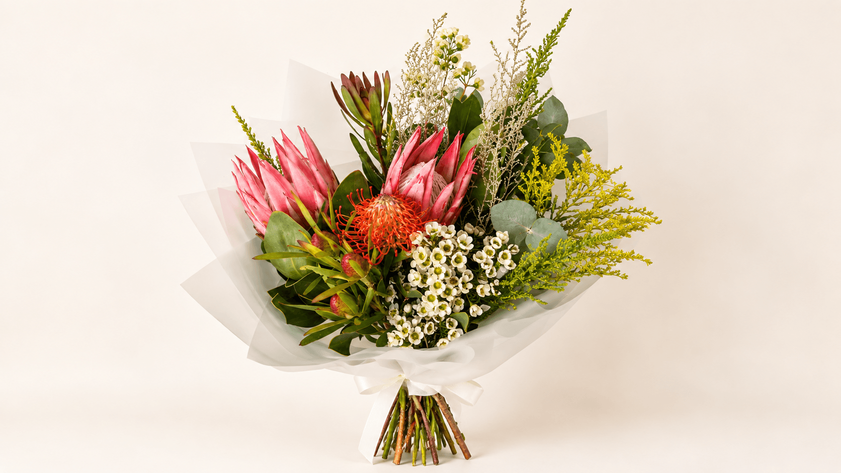 WILD EMBER — Maua bouquet